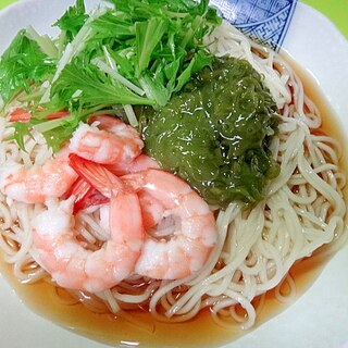 海老とメカブのそうめん